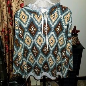 Aztec xl boutique hooded top